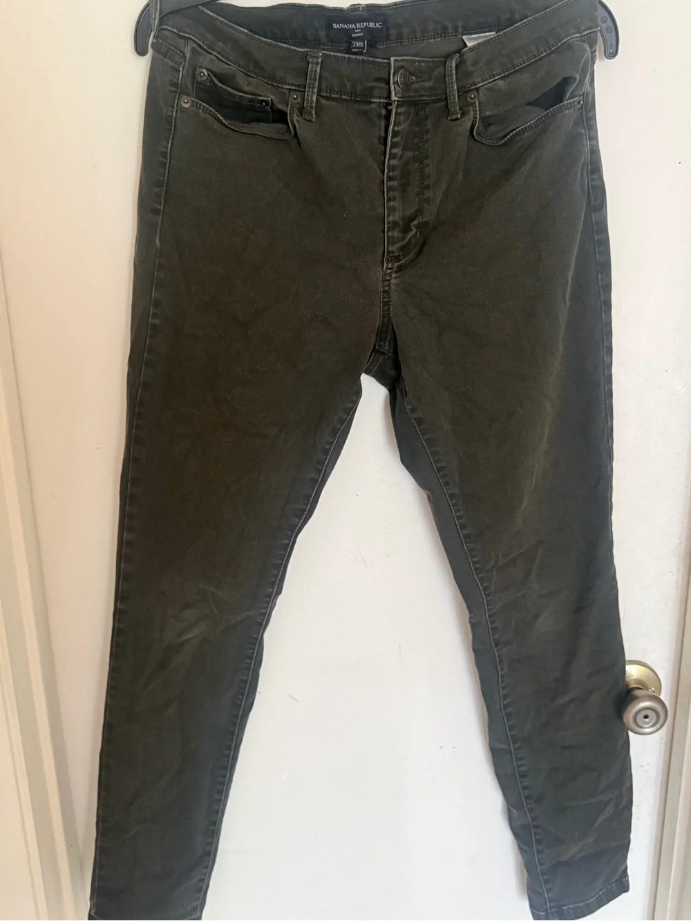 Banana Republic Men’s Olive Skinny Jeans